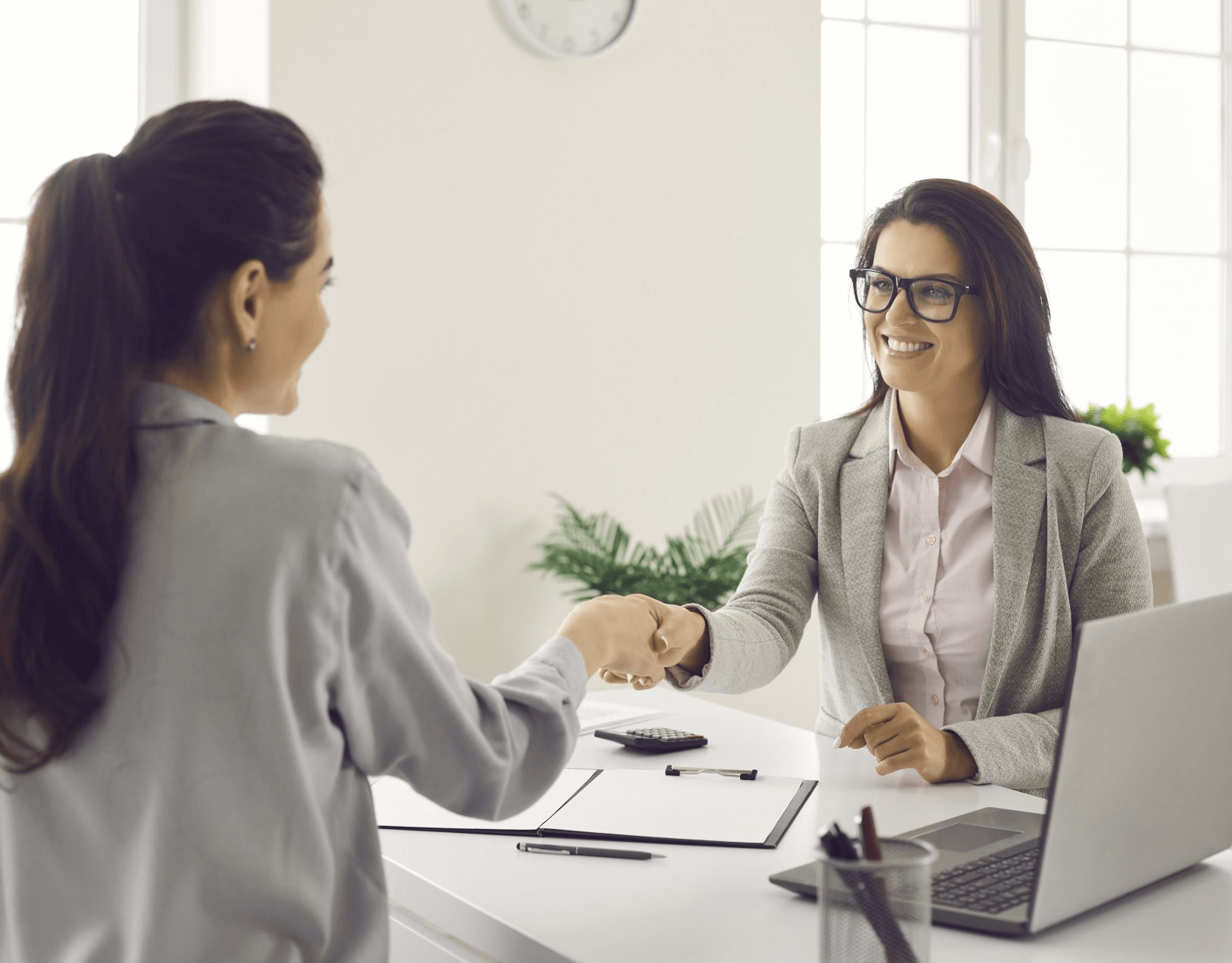 two people discussing a mortgage